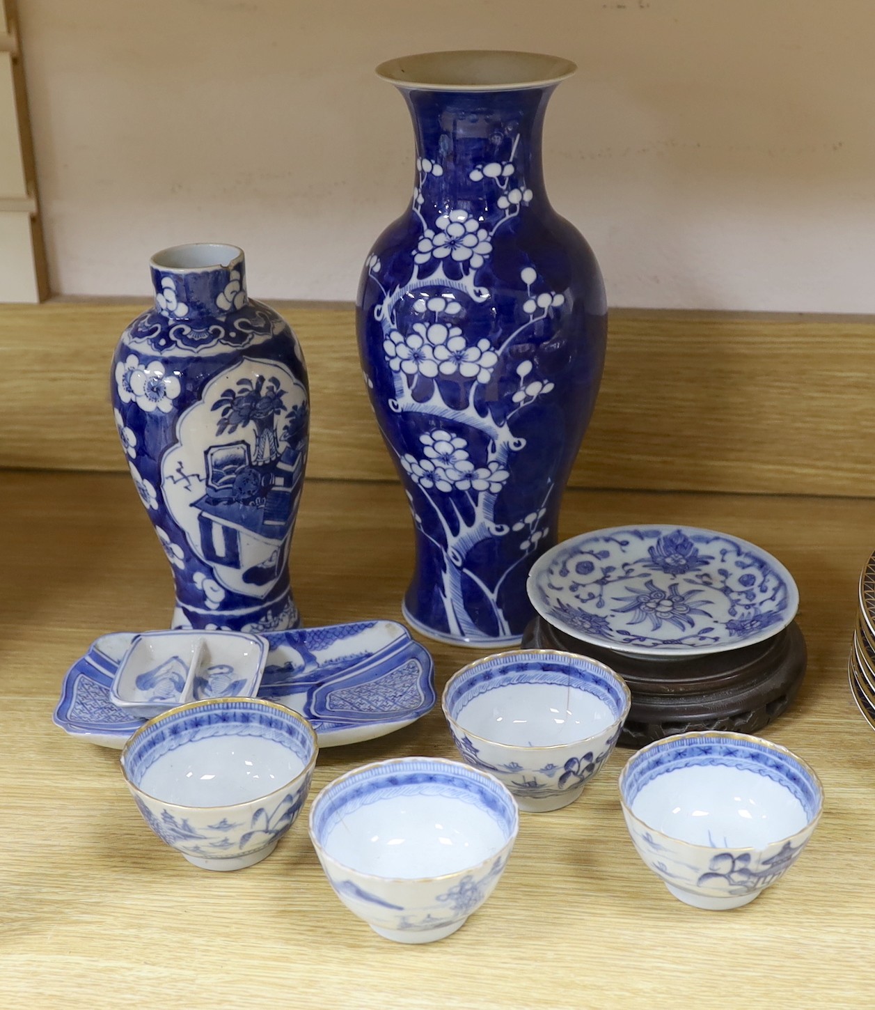 A group of 19th century and later Chinese blue and white porcelain, tallest 31cm